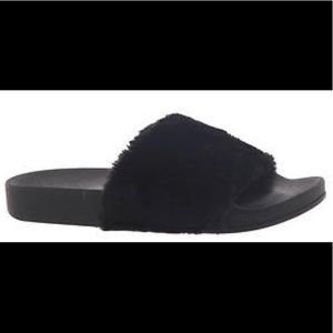 Madden Girl Fancy-F Slide Shoe